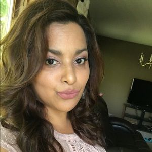 Meet your Posher, Lisette